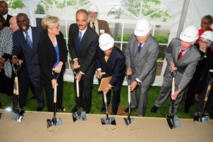 300pxGroundbreaking-photo