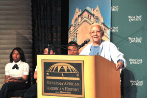 300pxNikki-Giovanni2