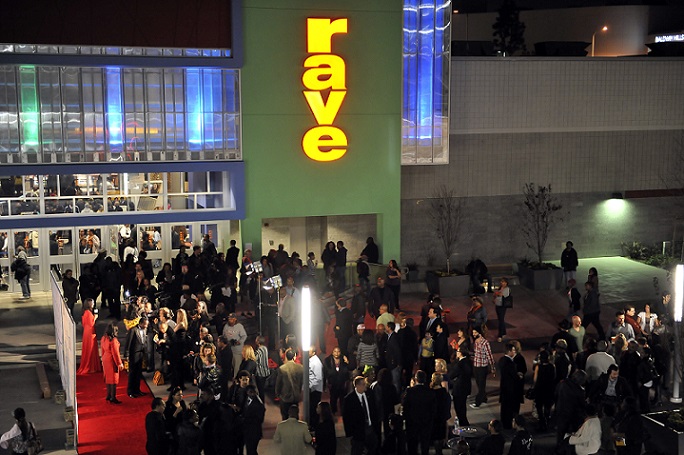 Red Carpet at the RAVE Theater (2)