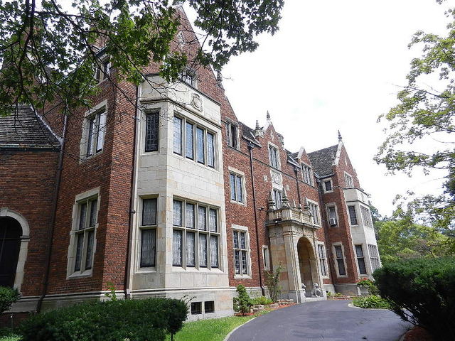 8705599791_a8a734cc5a_z