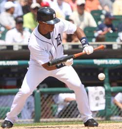 250PXRamon-Santiago-action