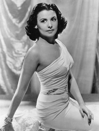 lena-horne-in-white-dress