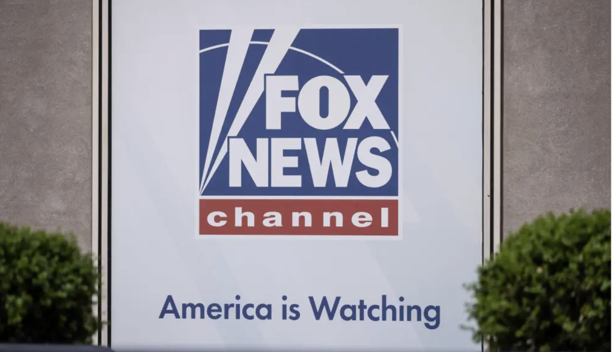 Fox News paga $787,5 millones para resolver una demanda por difamación | La crónica de Michigan