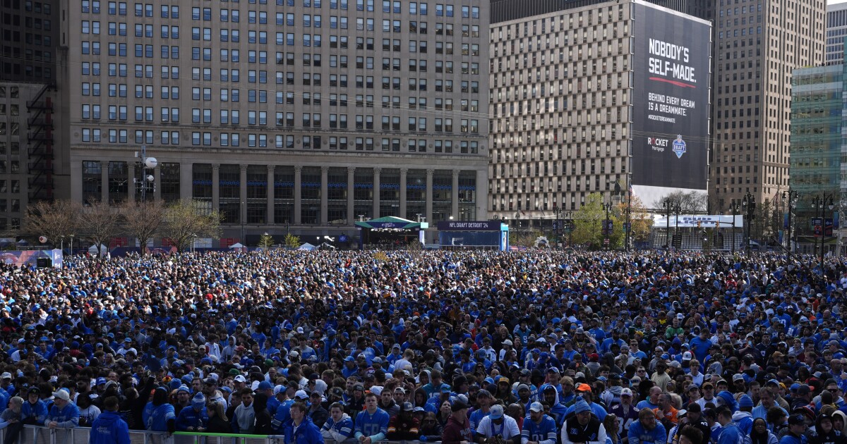 Detroit Breaks Day-One NFL Draft Attendance Record with 275,000-Plus Spectators