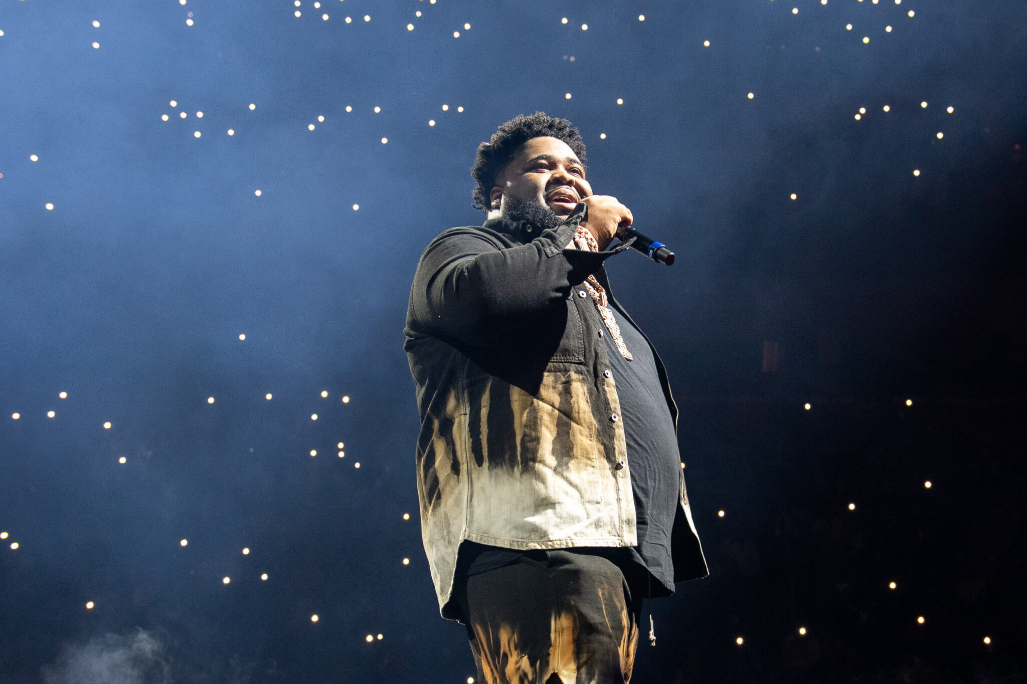 J Rod Rapper Rapper, Singer Rod Wave Rocks Sold-Out Crowd at Little Caesars Arena in ...