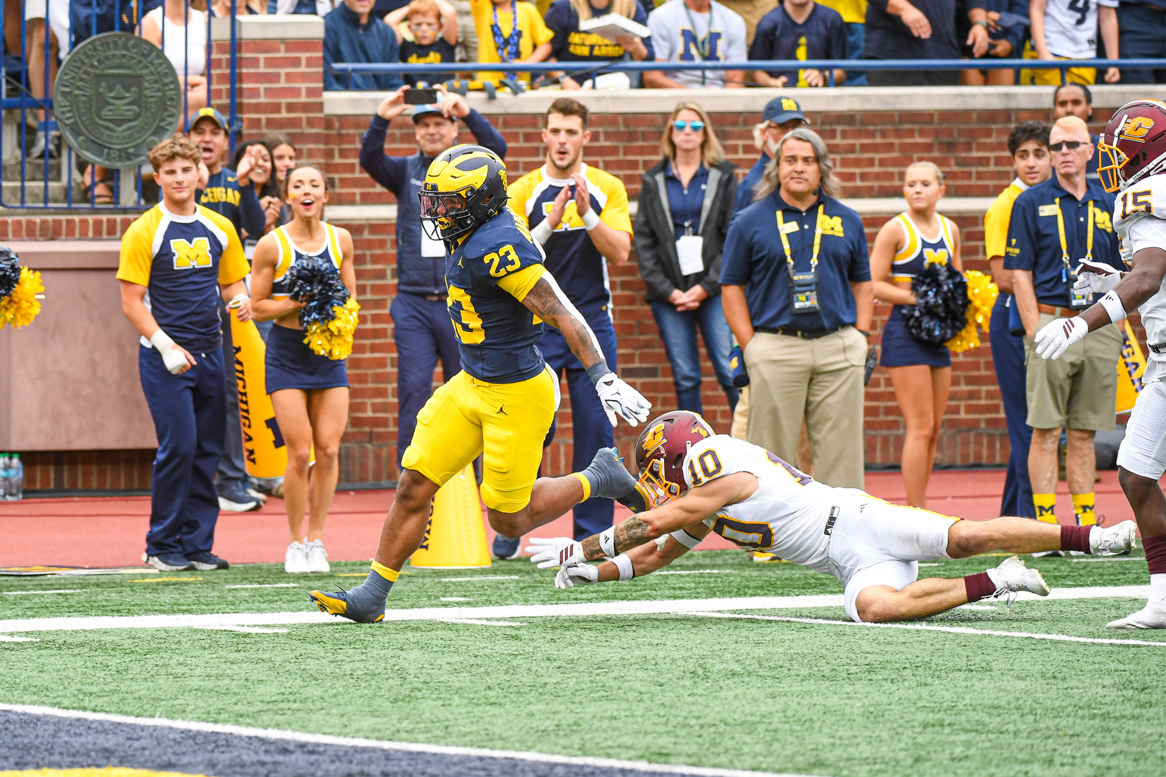 Michigan Football Downs Central Michigan 63-3 at the Big House