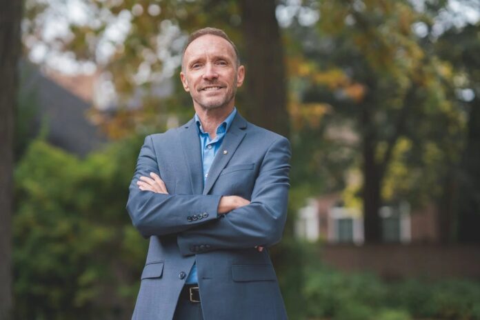 Oakland County Releases Financial Disclosures for County Executive and Top Officials 